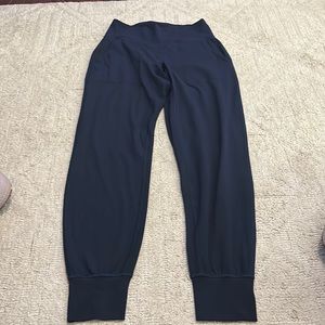 Lululemon Align jogger 28”